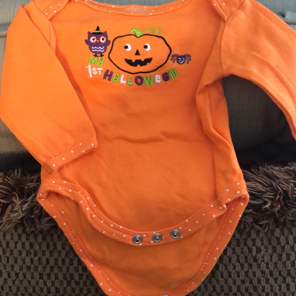 0-3 month long sleeve onesie